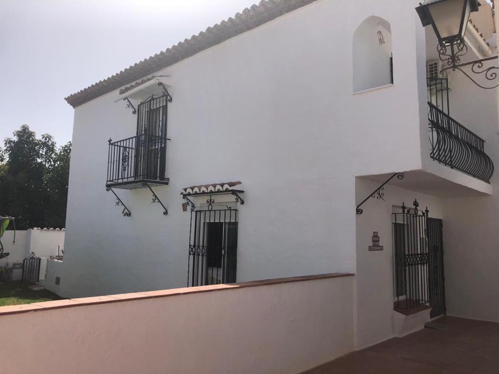 Nueva Nerja Pueblo Andaluz Casa Grafton Villa Екстериор снимка