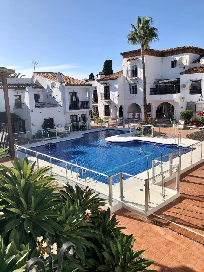 Nueva Nerja Pueblo Andaluz Casa Grafton Villa Екстериор снимка